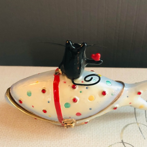 Department 56 Cat With Fish Jeweled Box - Picture 4 of 11